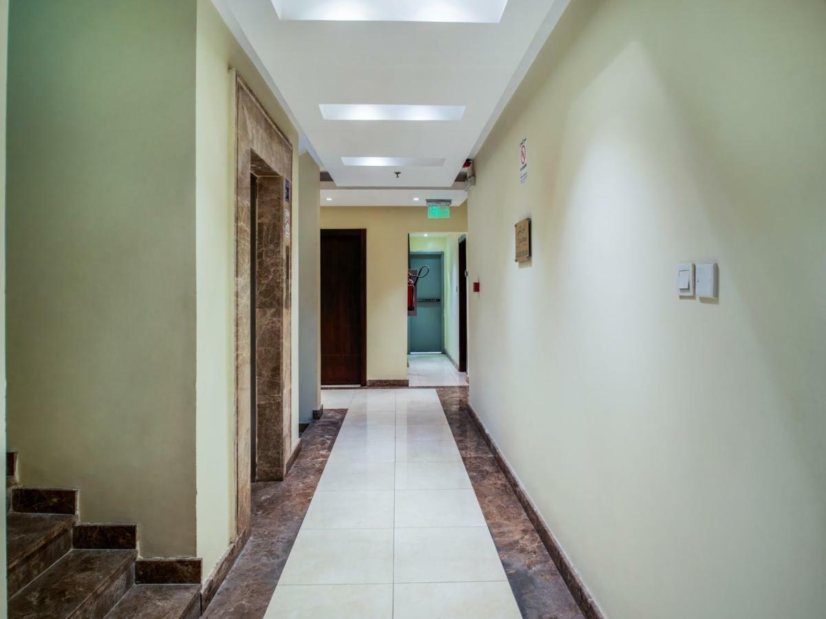Hotel Oyo 200 Majestic Homes