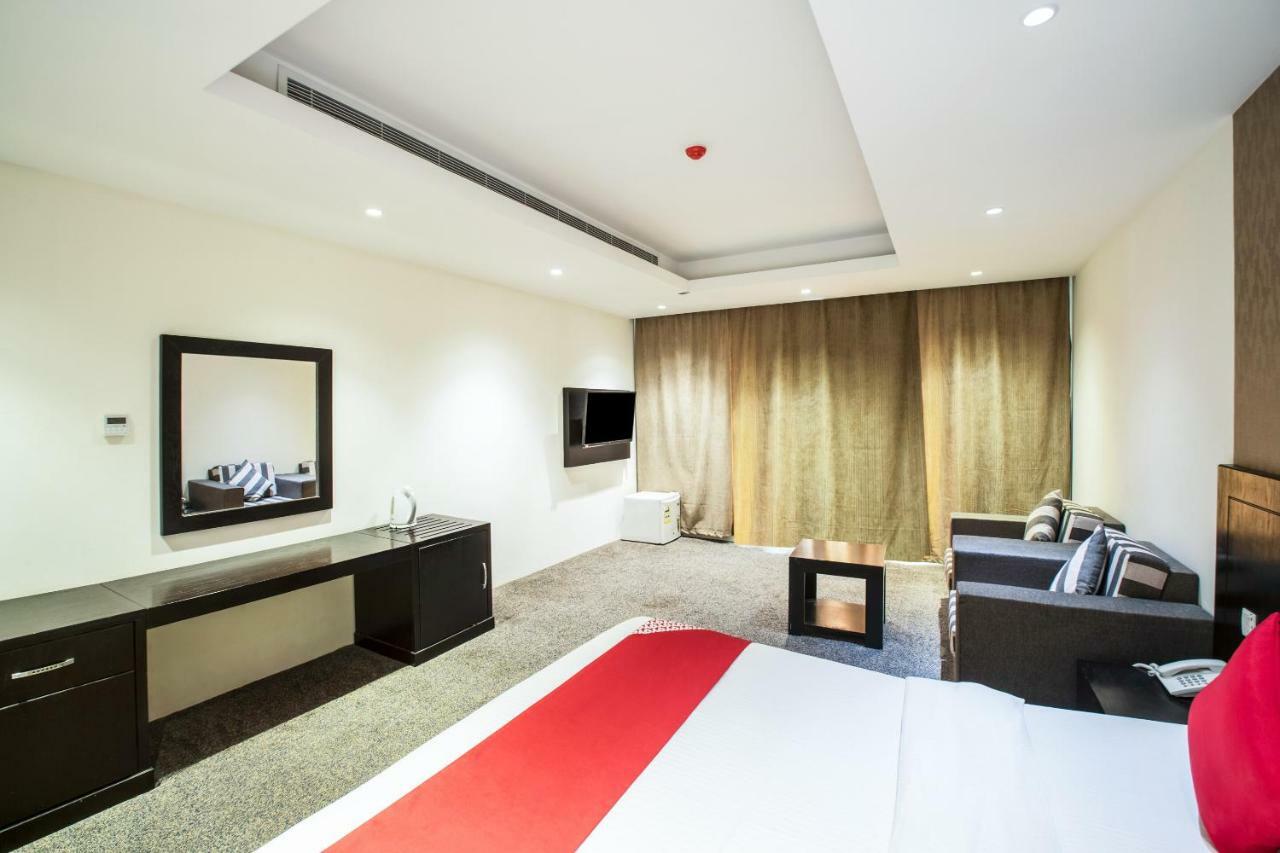 Oyo 200 Majestic Homes