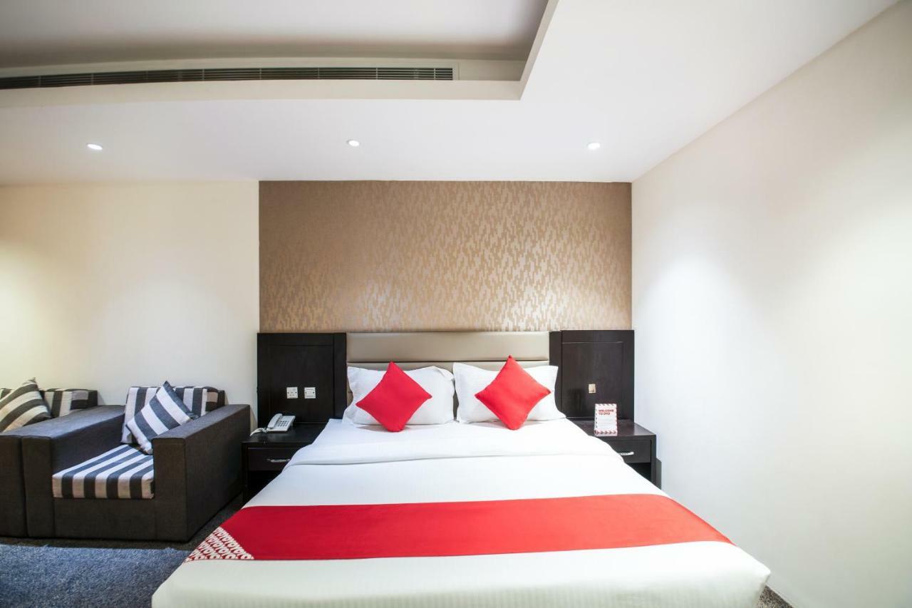 Oyo 200 Majestic Homes Hotel