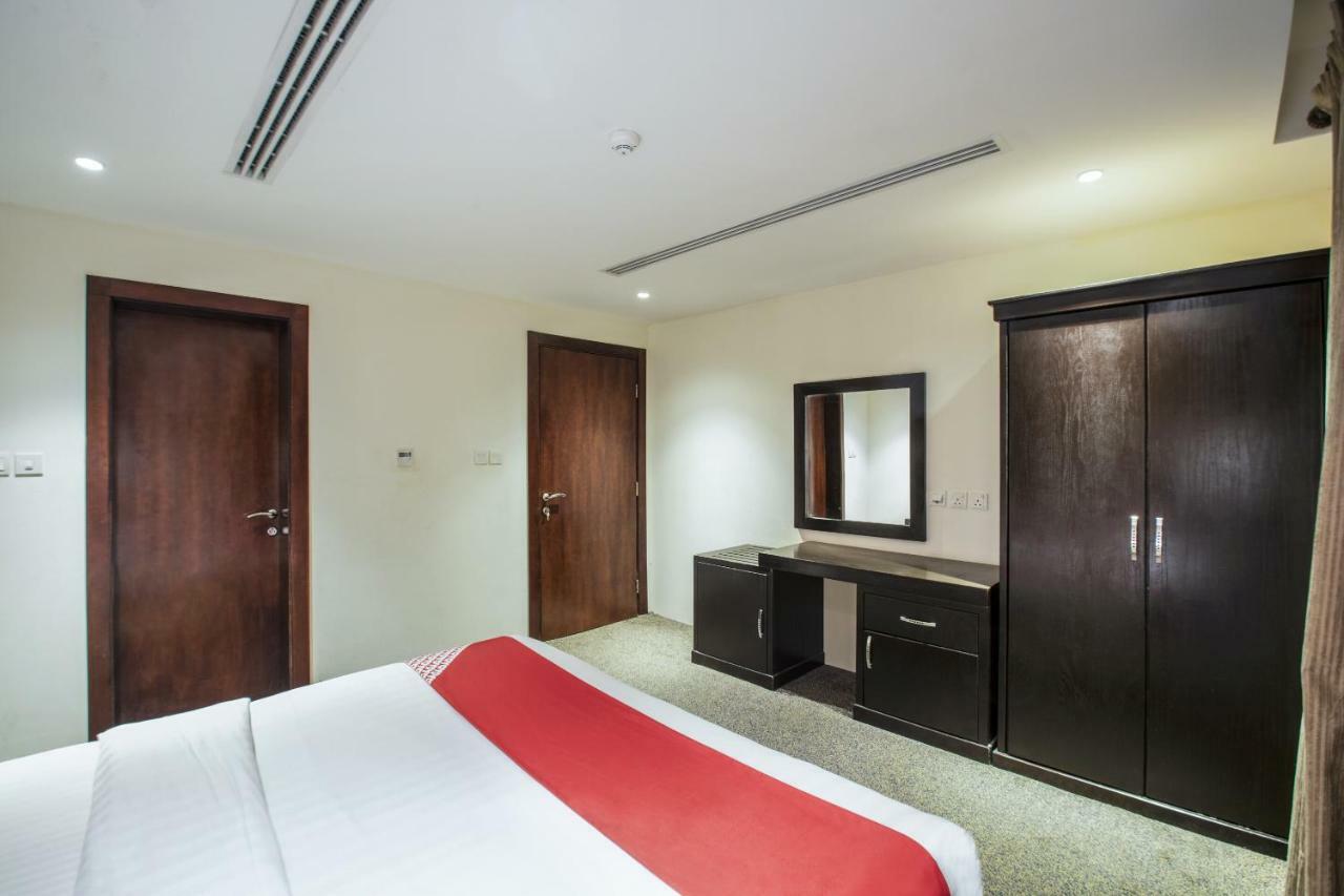 Hotel Oyo 200 Majestic Homes 4*