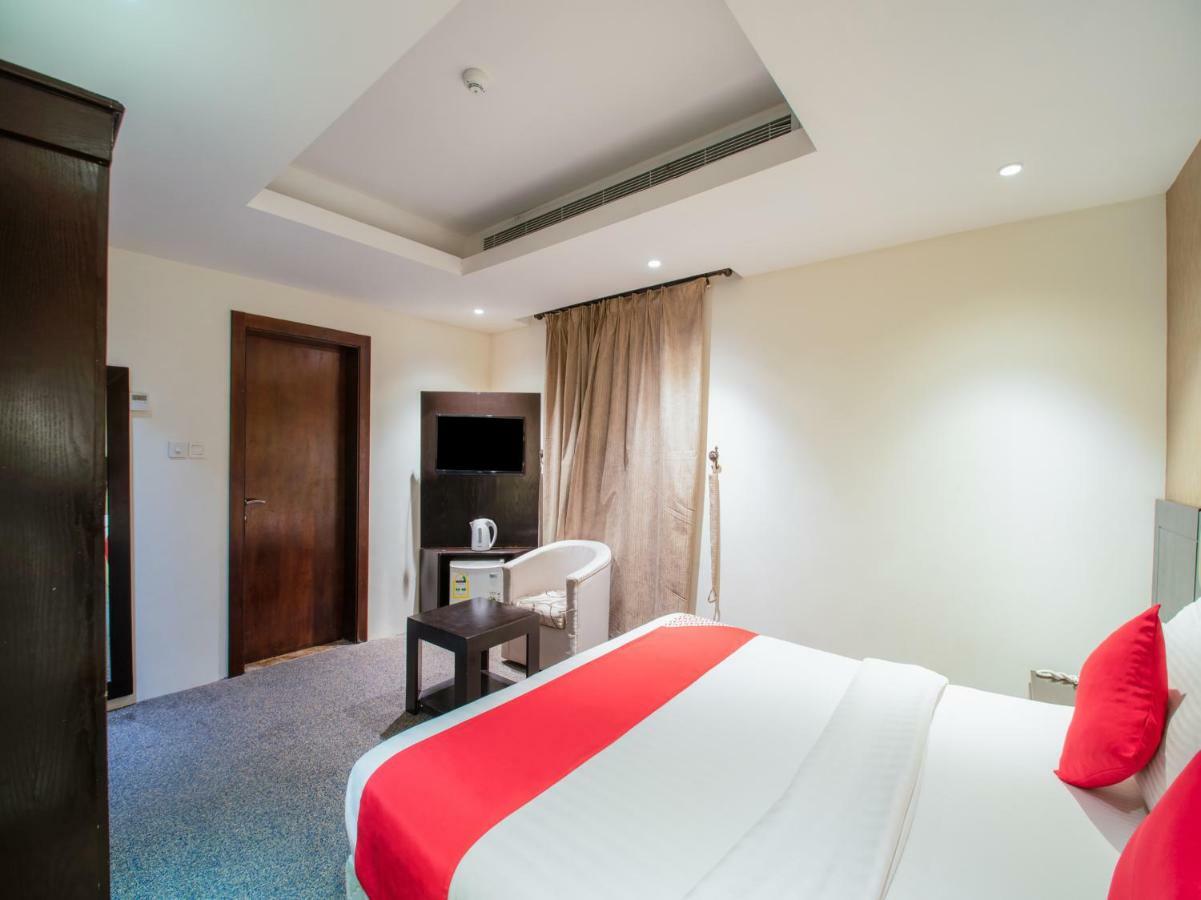 Oyo 200 Majestic Homes